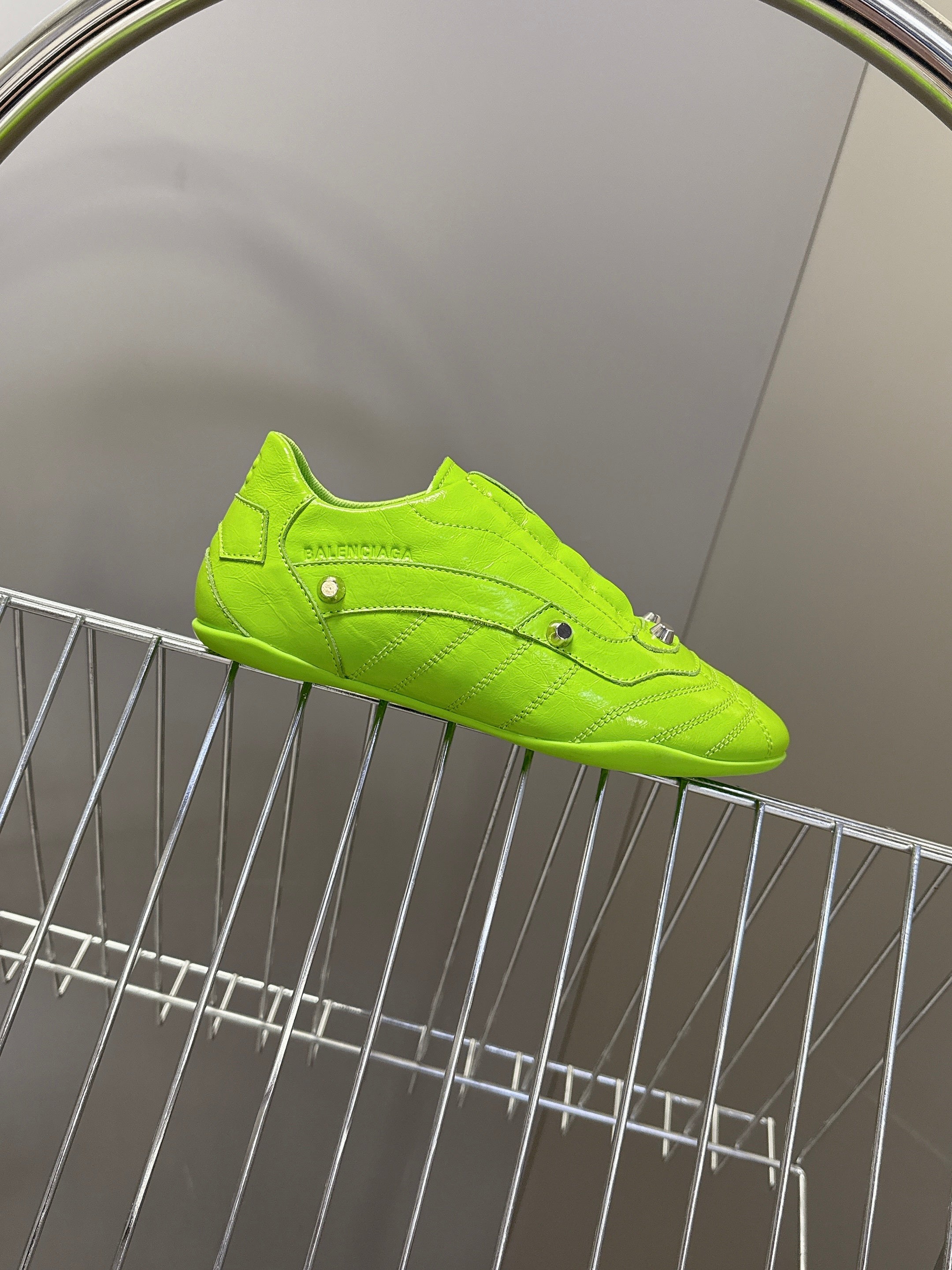 BALENCIAGA 25S SNEAKER IN GREEN CALFSKIN