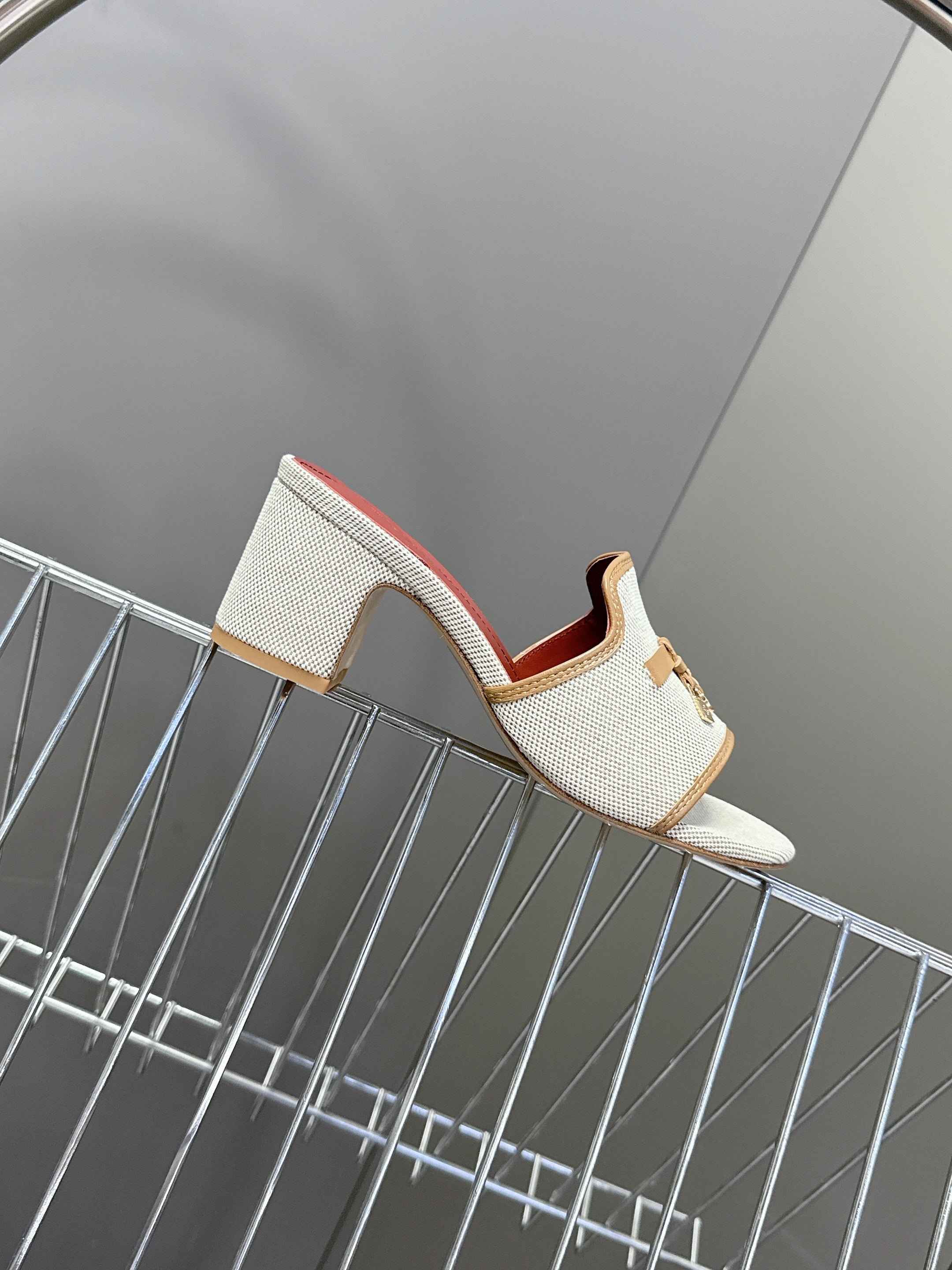 LP 26S HIGH HEEL SANDALS IN BEIGE CANVAS AND BROWN CALFSKIN
