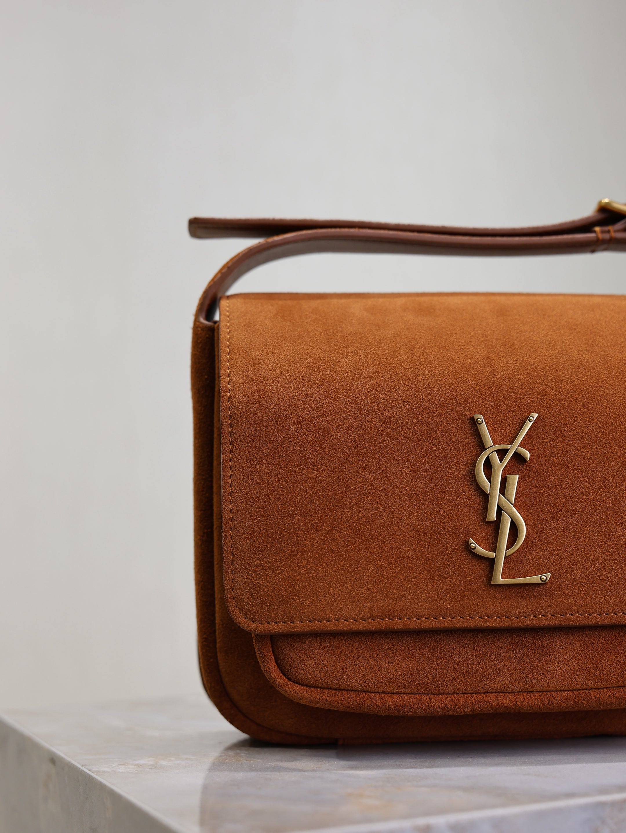 YSL 25S NIKI SATCHEL 22 IN DARK CARAMEL SUEDE GOLD HARDWARE