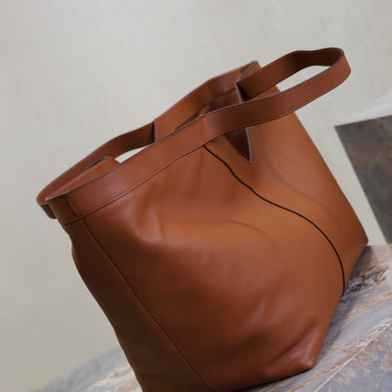 YSL 25S Y TOTE 50 IN CARAMEL CALFSKIN GOLD HARDWARE