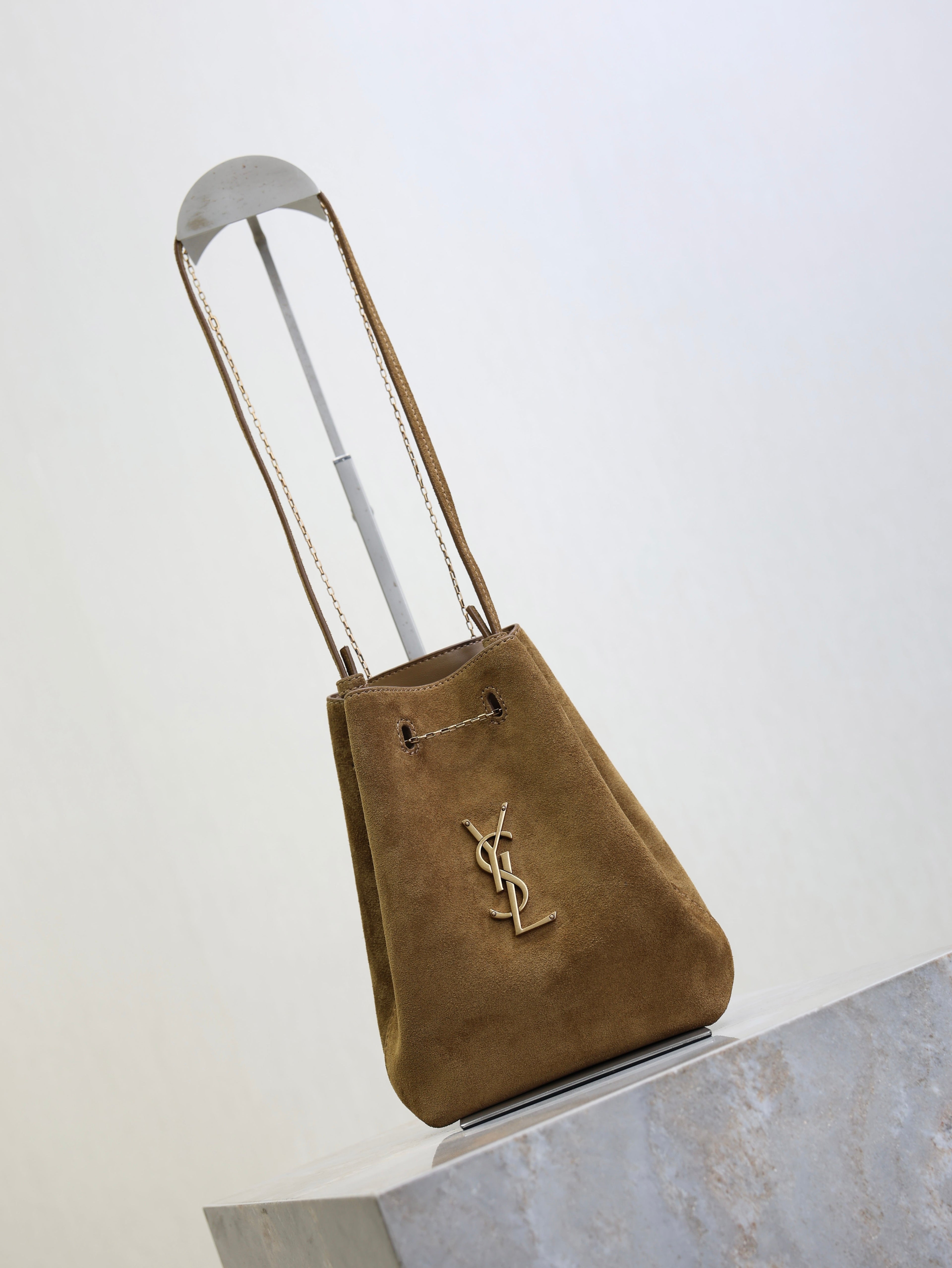 YSL 25S POCHON BAG 24 IN CARAMEL COGNAC SUEDE GOLD HARDWARE