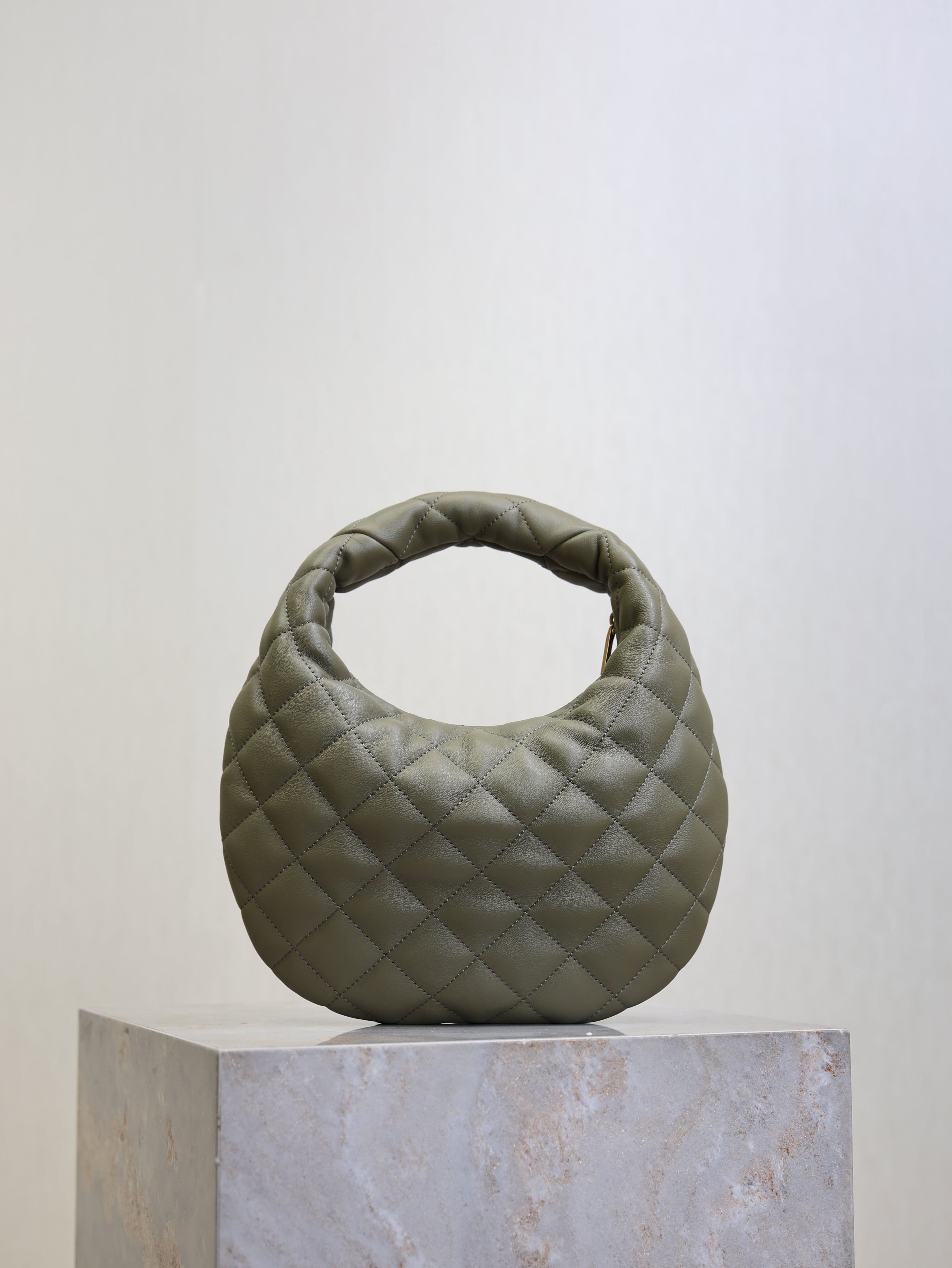 YSL 25S ICARE BABY 17 IN DARK OLIVE QUILTED CALFSKIN GOLD HARDWARE