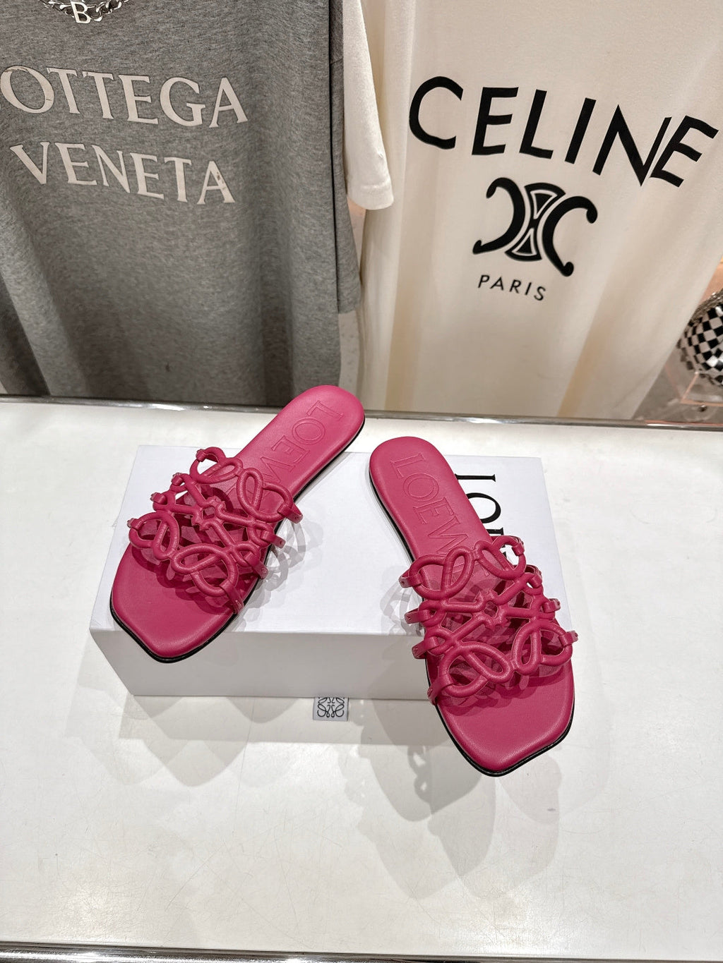 LOEWE 26S PETAL ANAGRAM SLIDE IN DARK ROSE PINK CALFSKIN