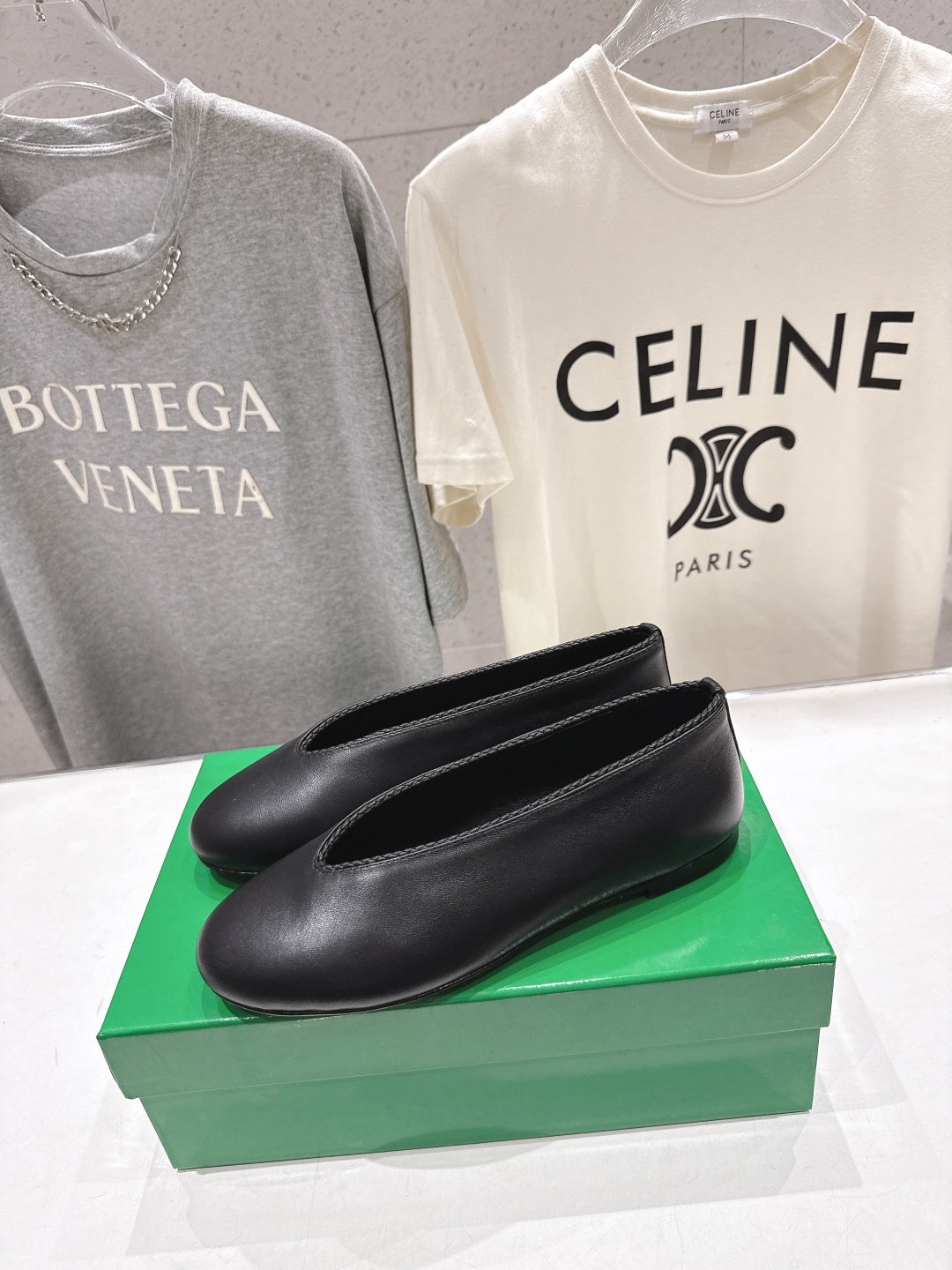 BOTTEGA VENETA 26S BALLET FLATS IN BLACK LAMBSKIN