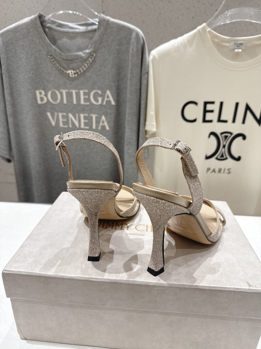 JIMMY CHOO 26S HIGH-HEELED SANDALS 100 MM IN LIGHT BEIGE GLITTER FABRIC