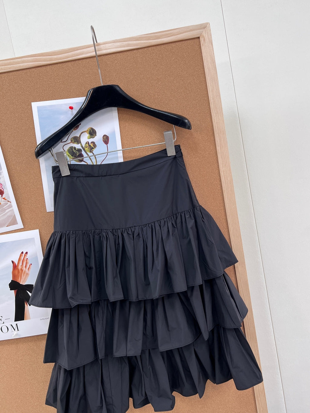 VALENTINO 26S TIERED MINI SKIRT 224