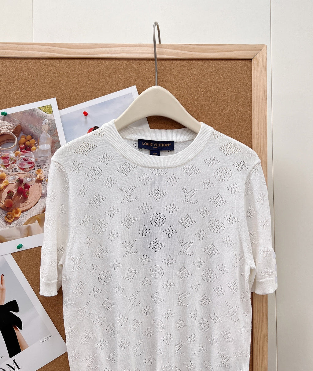 LV 26S SHORT-SLEEVED SWEATER STYLE 256