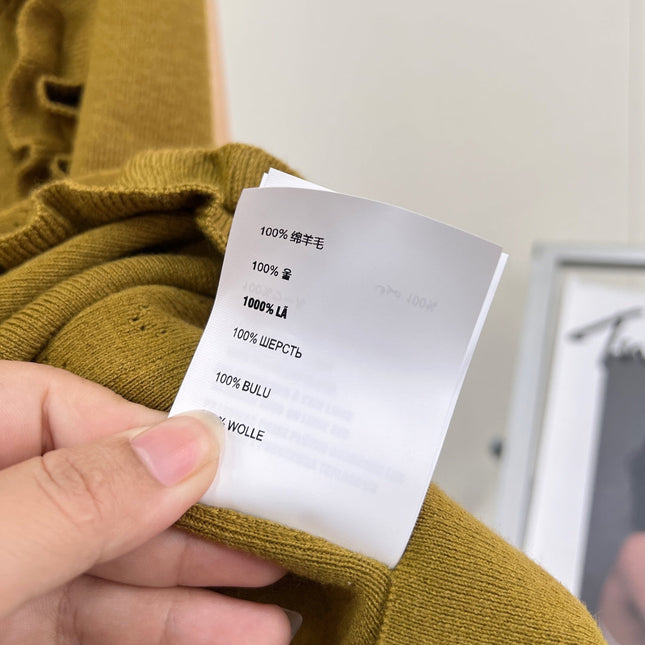 MIUMIU 26S SQUARE-NECK SWEATER STYLE 1108