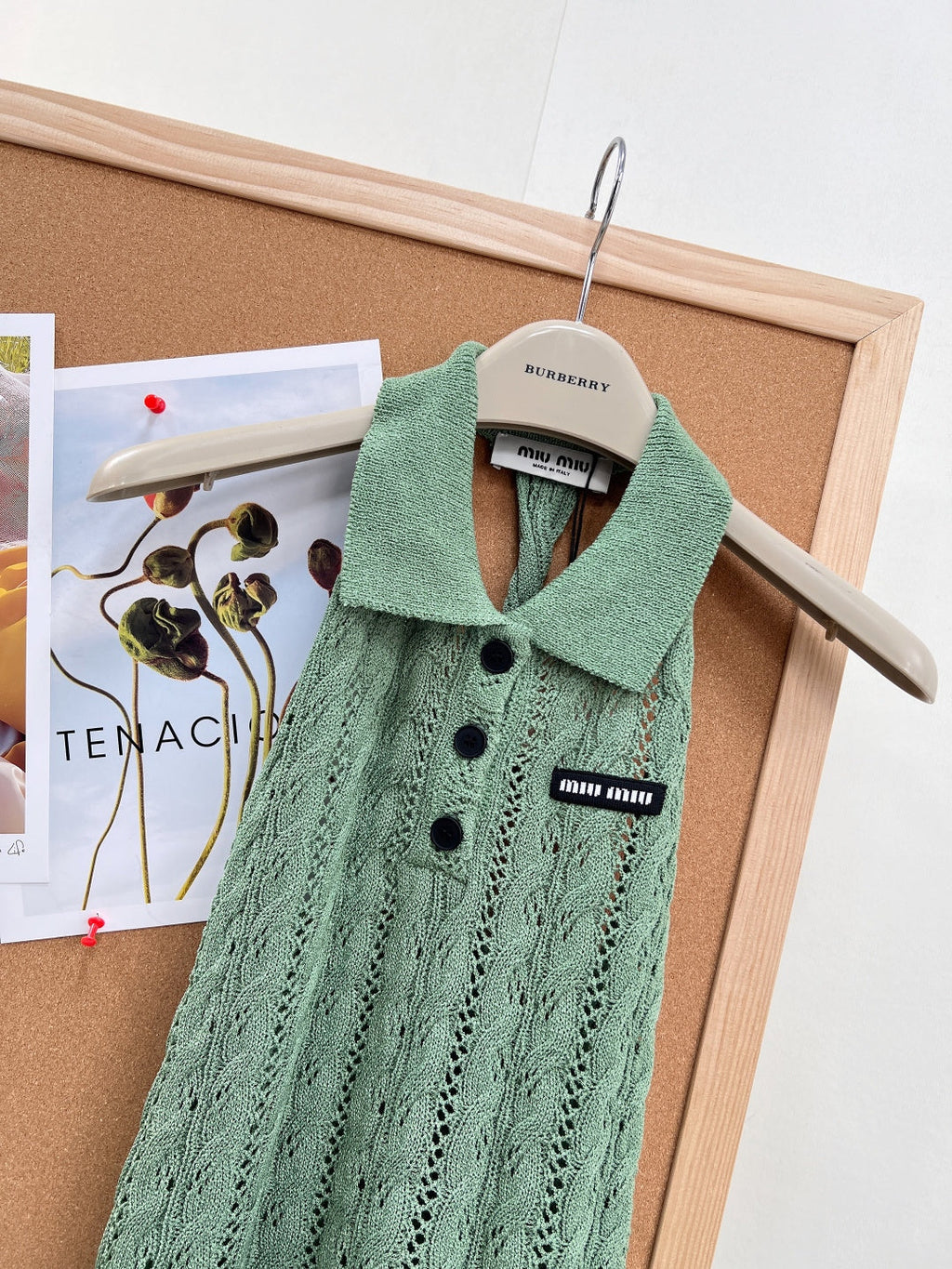 MIUMIU 26S SLEEVELESS KNIT COLLARED TOP STYLE 1105