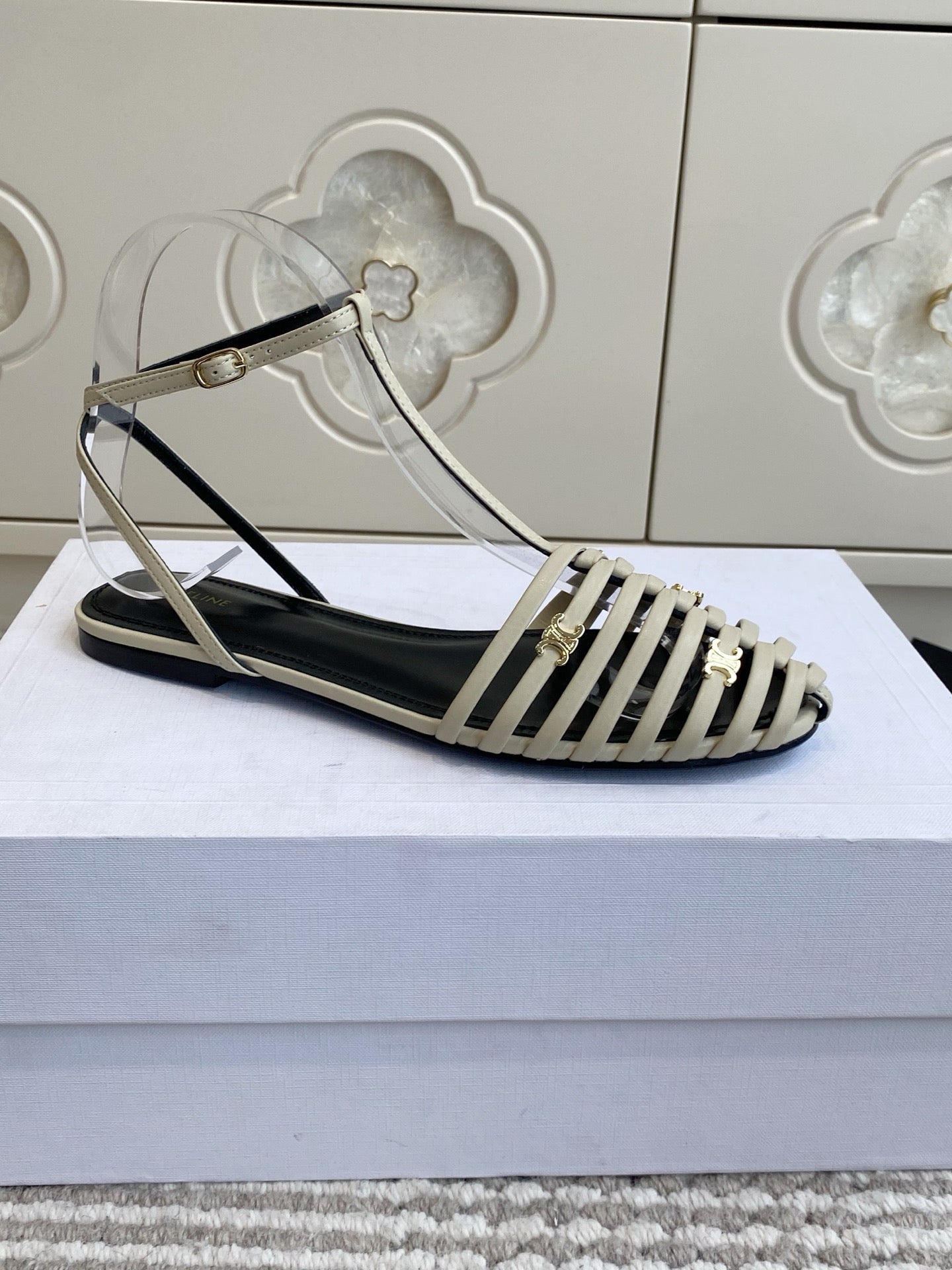 CELINE 26S CLEA TRIOMPHE GLADIATOR SANDALS IN BEIGE LAMBSKIN