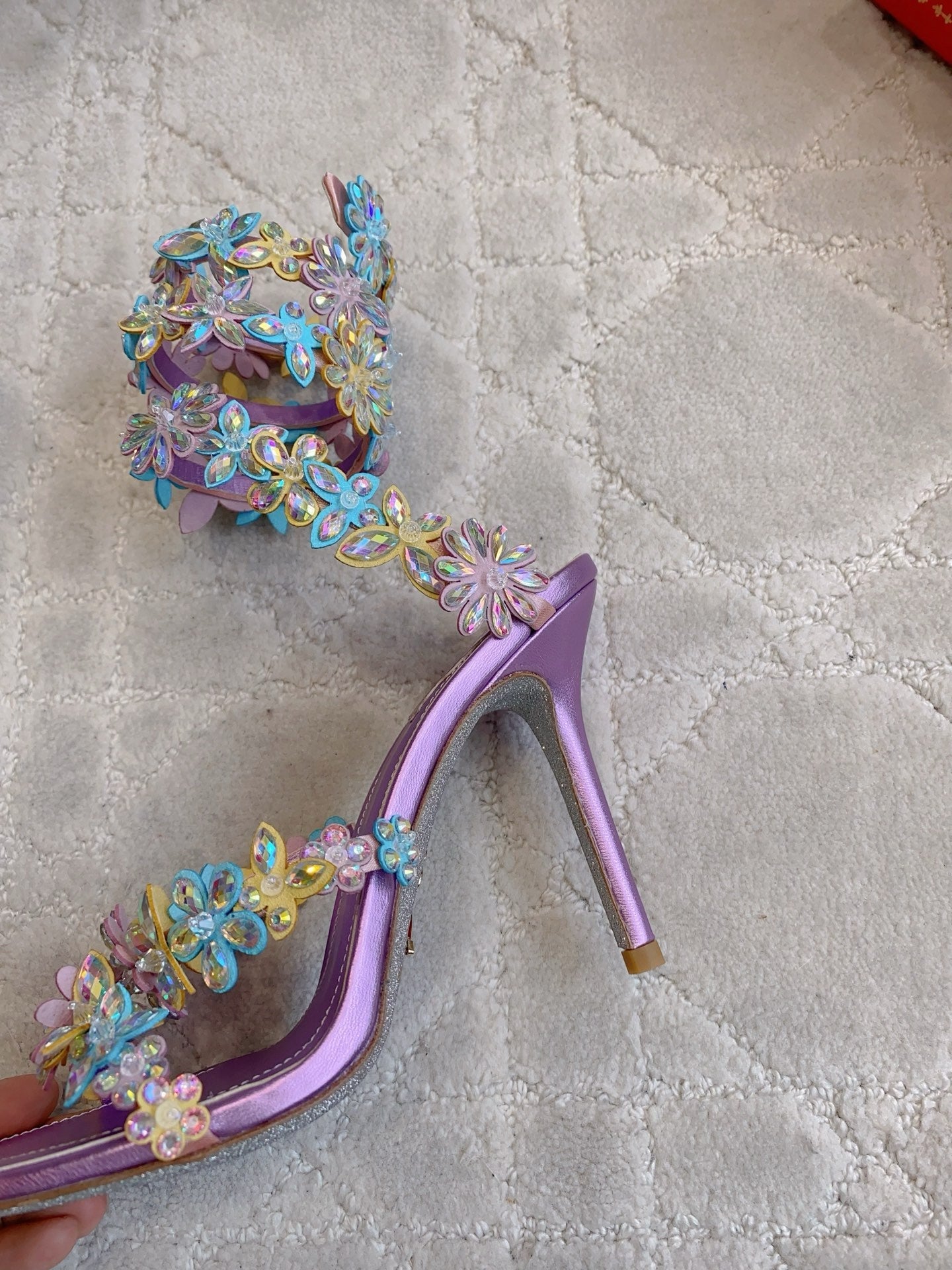 RENE CAOVILLA 26S HEEL SANDALS 95 MM IN METALLIC PURPLE LAMBSKIN CRYSTAL FLOWER EMBELLISHMENTS