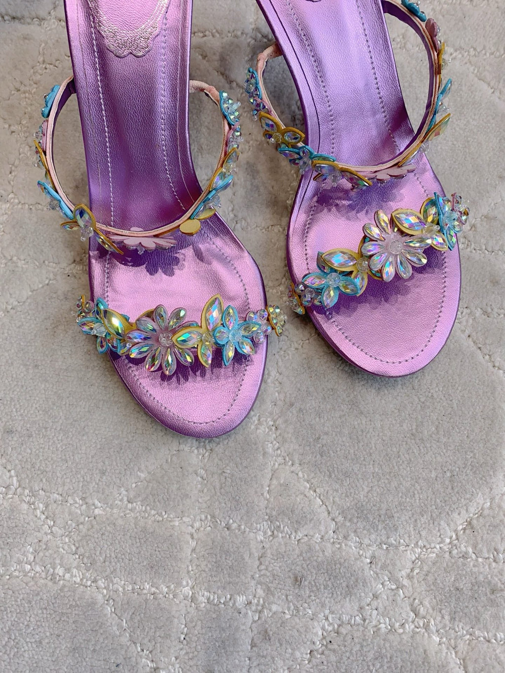 RENE CAOVILLA 26S HEEL SANDALS 65 MM IN METALLIC PURPLE LAMBSKIN CRYSTAL FLOWER EMBELLISHMENTS