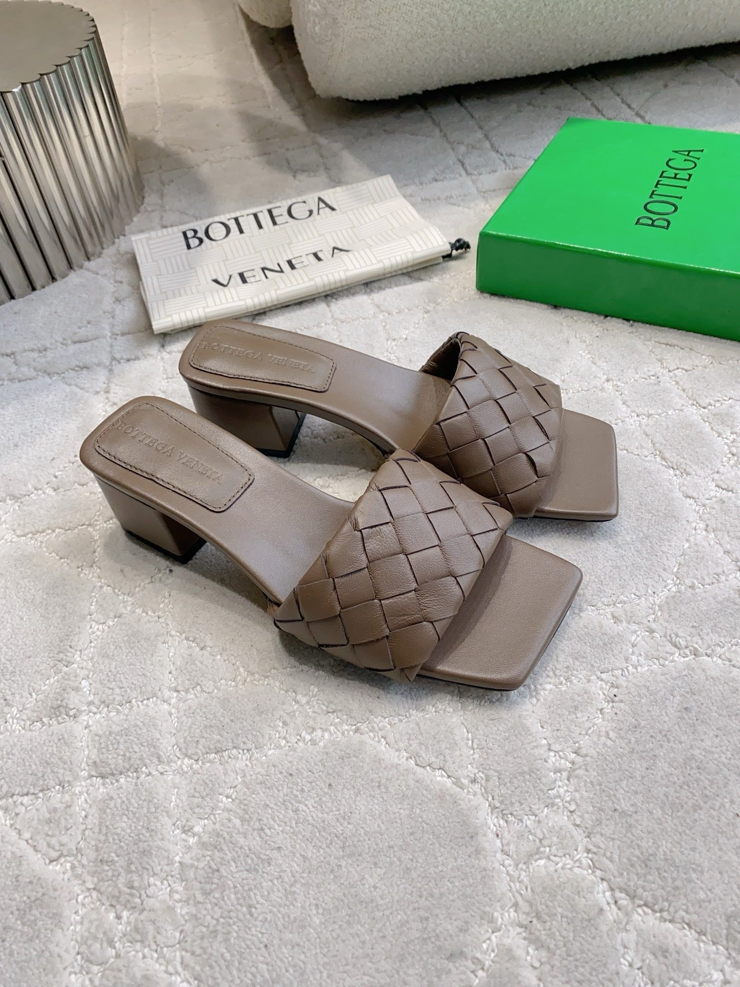 BOTTEGA VENETA 26S SQUARE-TOE HIGH-HEEL SANDALS 50 MM IN DARK BROWN LAMBSKIN