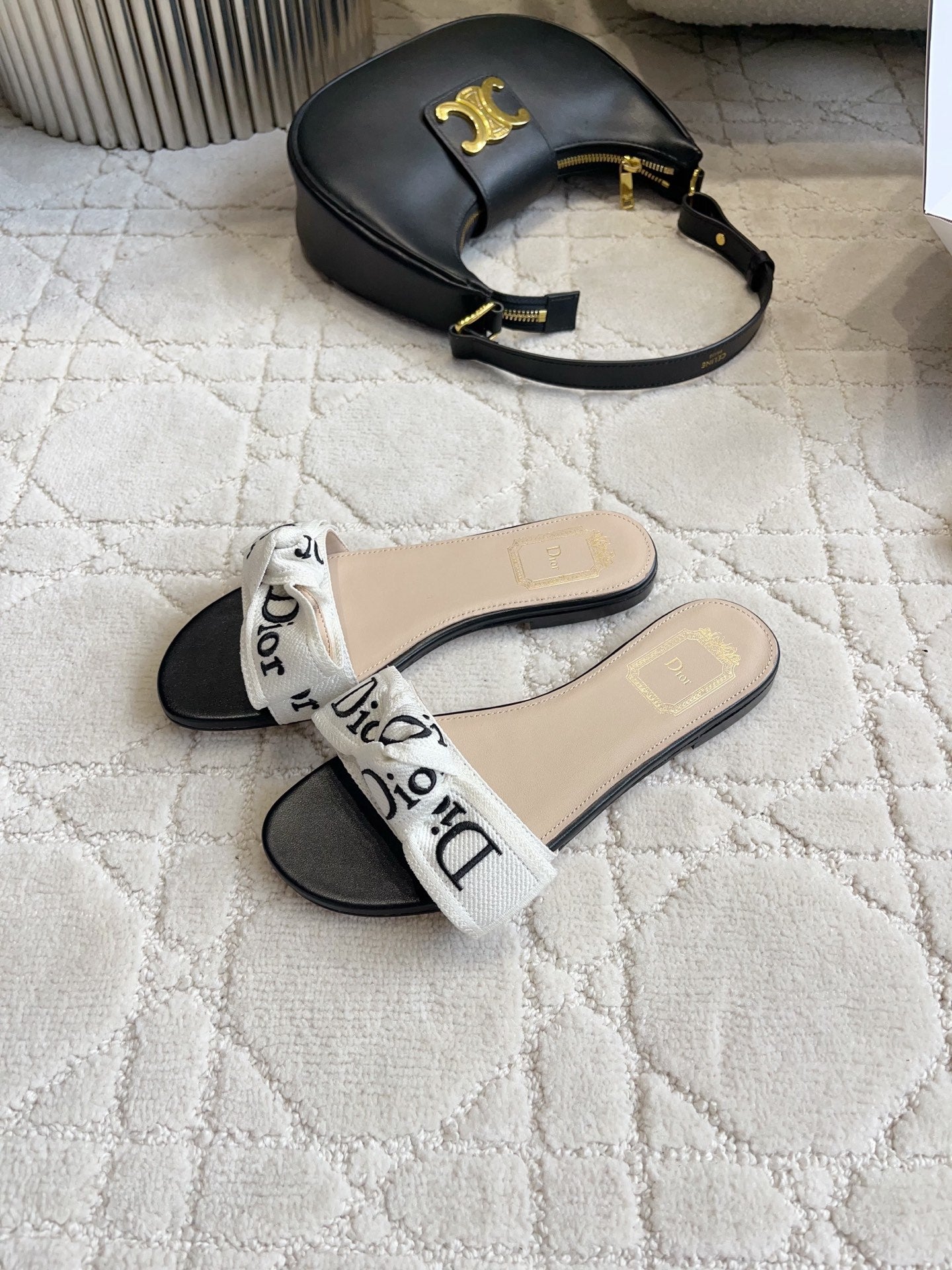 DIOR 26S DWAY SLIDE IN BLACK AND WHITE COTTON EMBOSSED LOGO