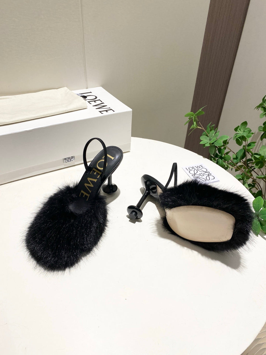 LOEWE 26S OPEN-BACK HIGH HEELS 100MM IN BLACK CALFSKIN WITH FUR