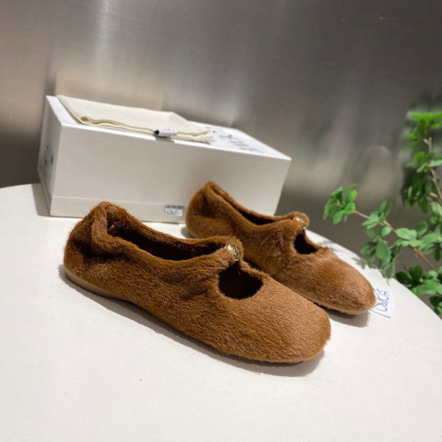LOEWE 26S BALLET FLATS IN BROWN CARAMEL SHEARLING