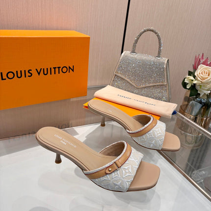 LV 26S HIGH-HEELED MULES 55 MM IN BEIGE CALFSKIN AND WHITE EMBROIDERED MONOGRAM CANVAS