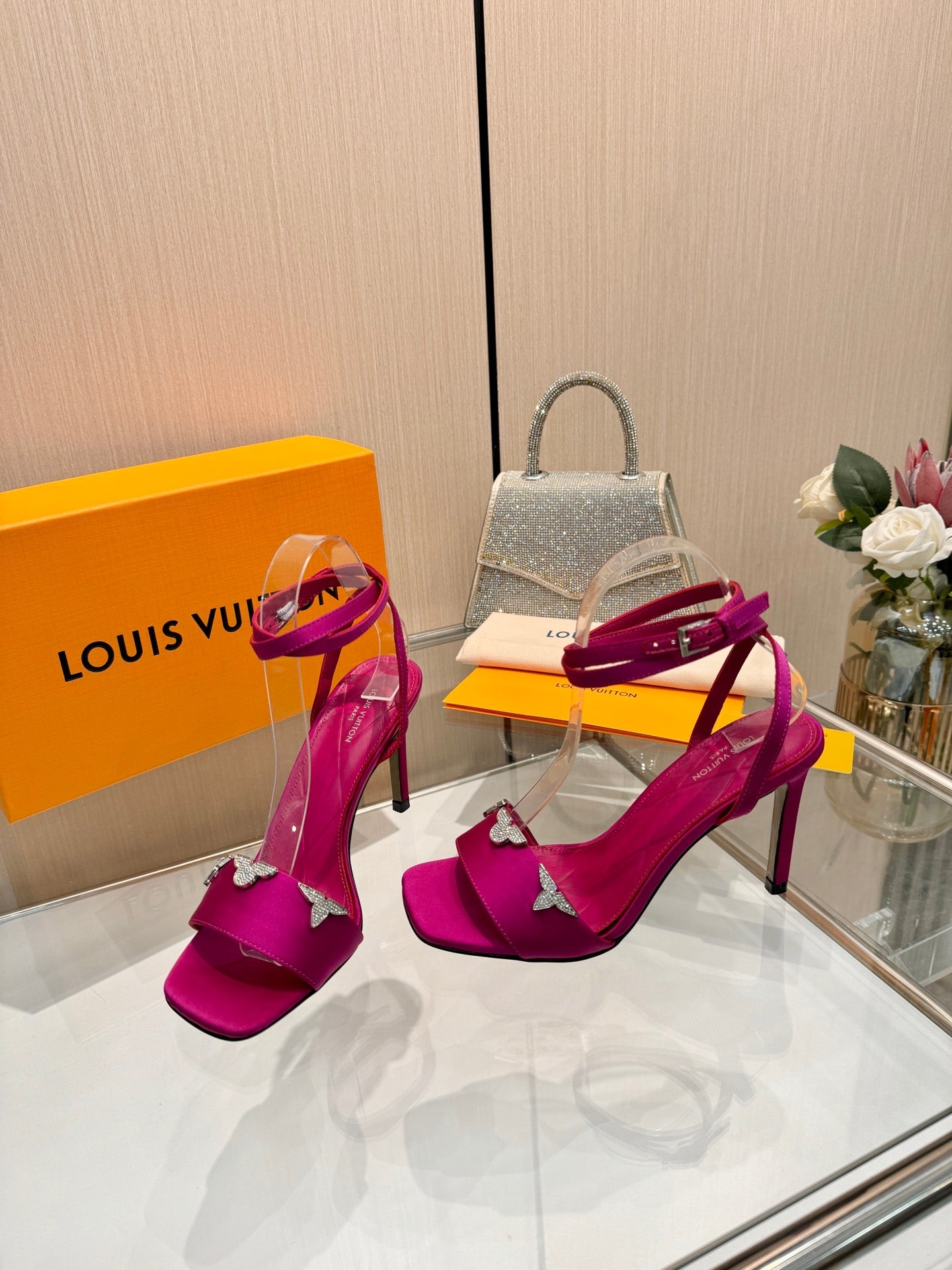 LV 26S HIGH-HEELED SANDALS 90 MM IN PINK SATIN