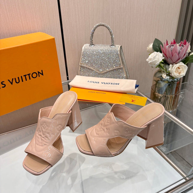 LV 26S HIGH-HEELED SANDALS 90 MM IN SOFT BEIGE PINK SHINY CALFSKIN