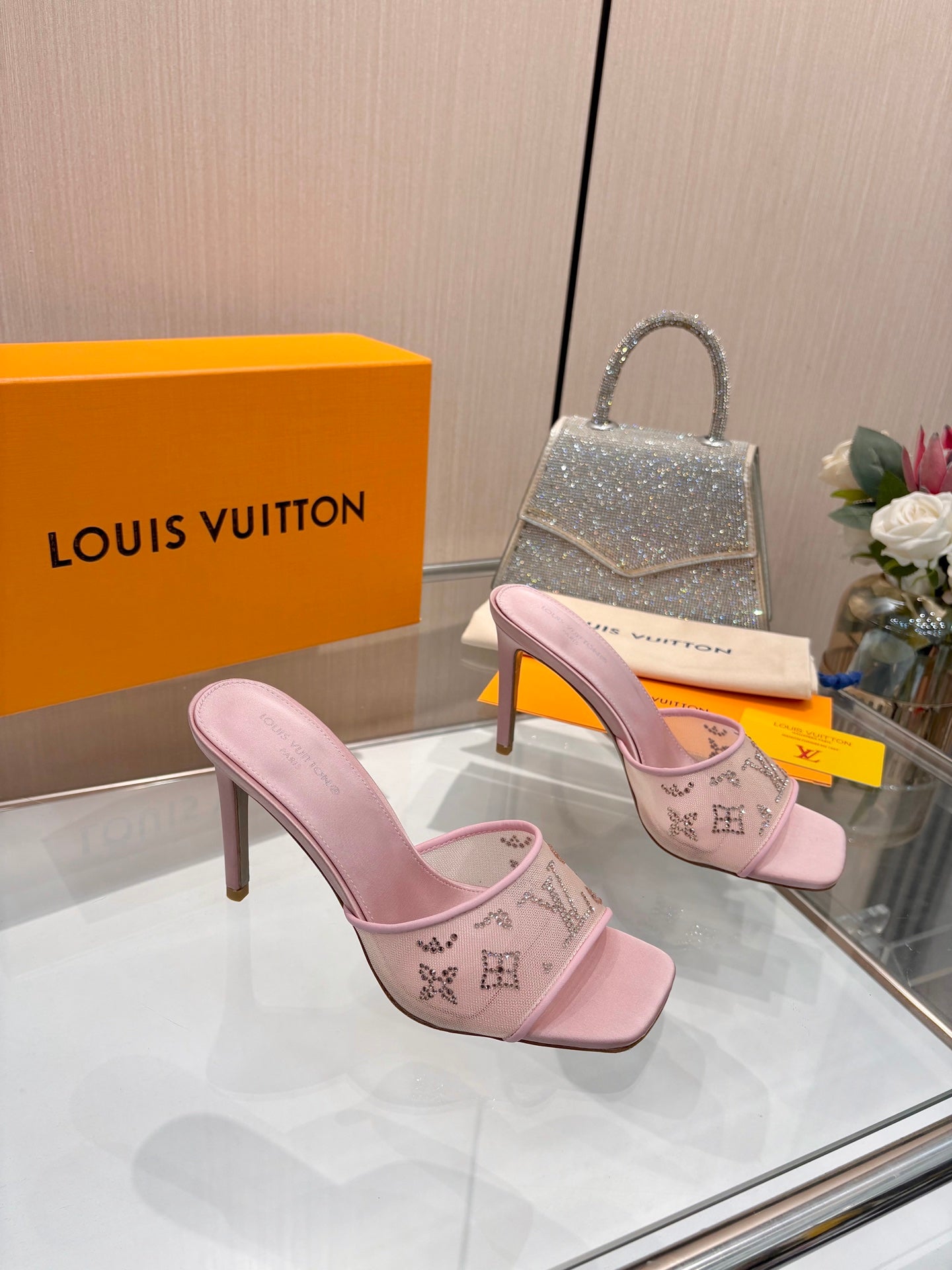 LV 26S MULE HEELS 90 MM IN LIGHT PINK FABRIC AND LAMBSKIN