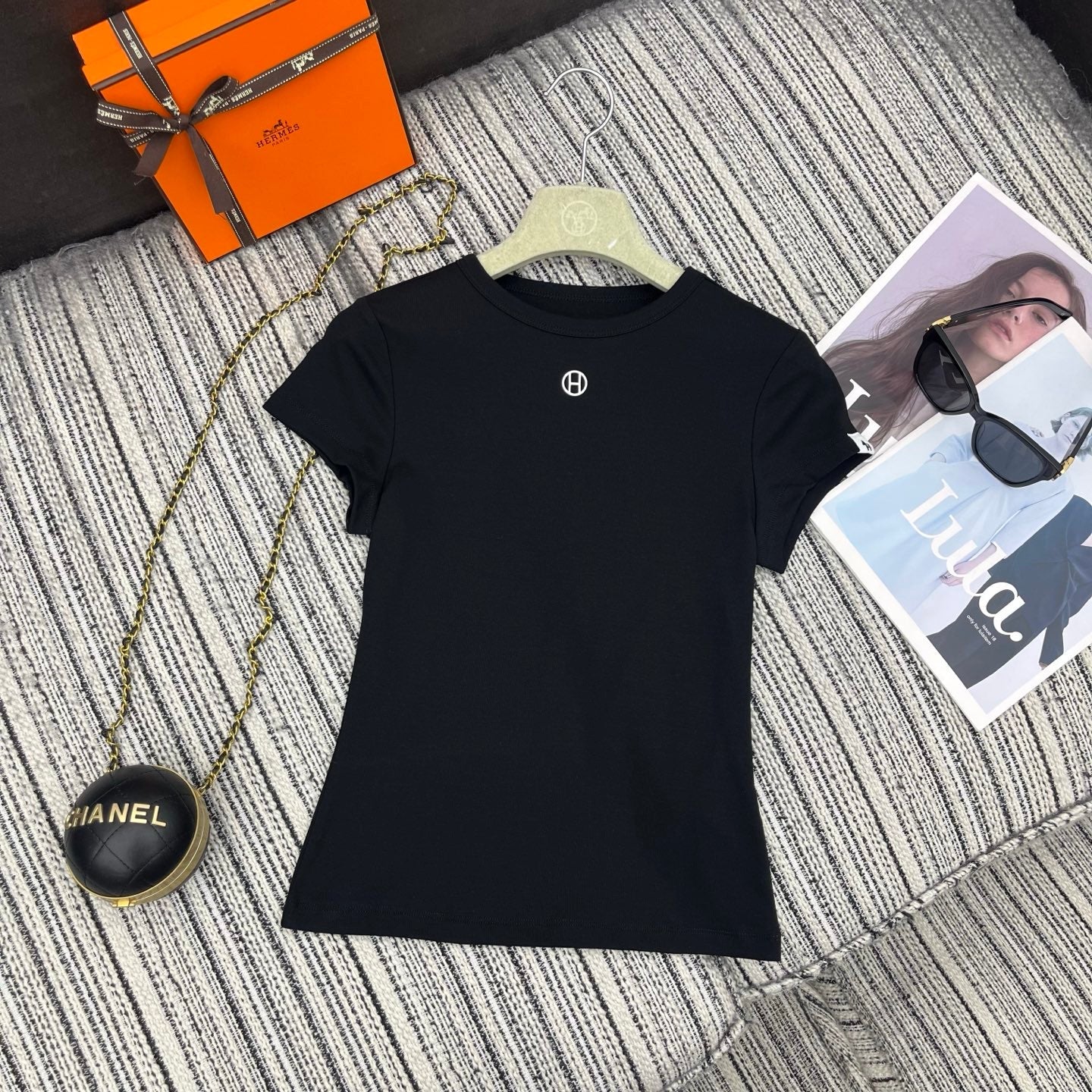 HERMES 26S SHORT SLEEVED CREW NECK T-SHIRT 495