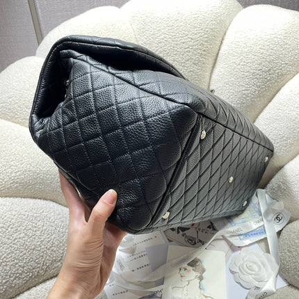 CHANEL 26S FLAP BAG 46 IN BLACK CAVIAR CALFSKIN
