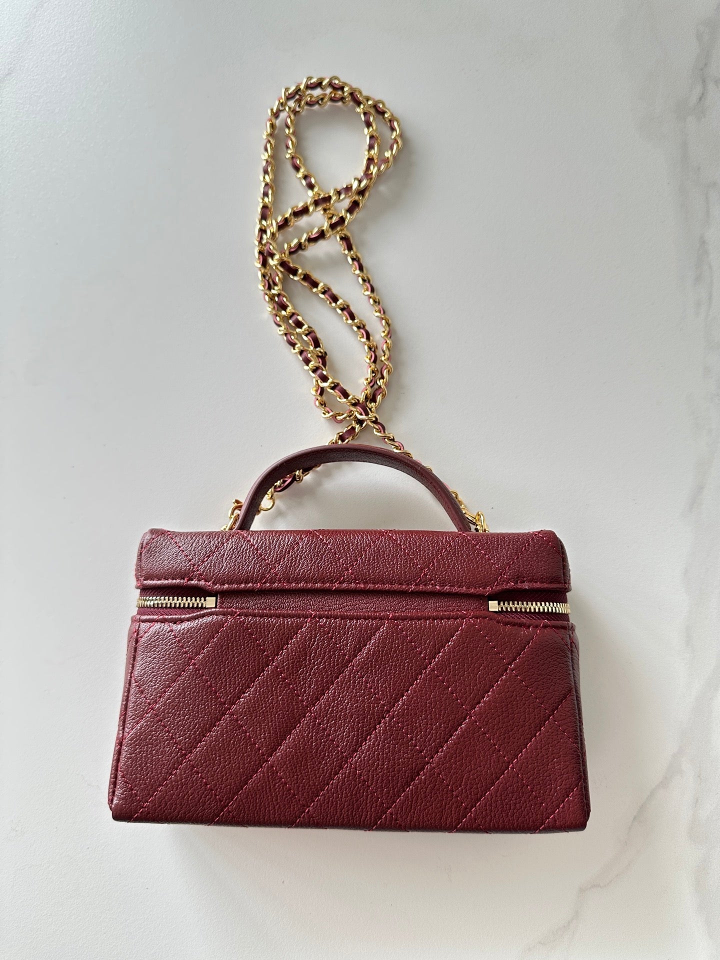 CHANEL 25S VANITY CLASSIC FLAP 19 IN DARK RED QUILTED CALFSKIN GOLD HARDWARE