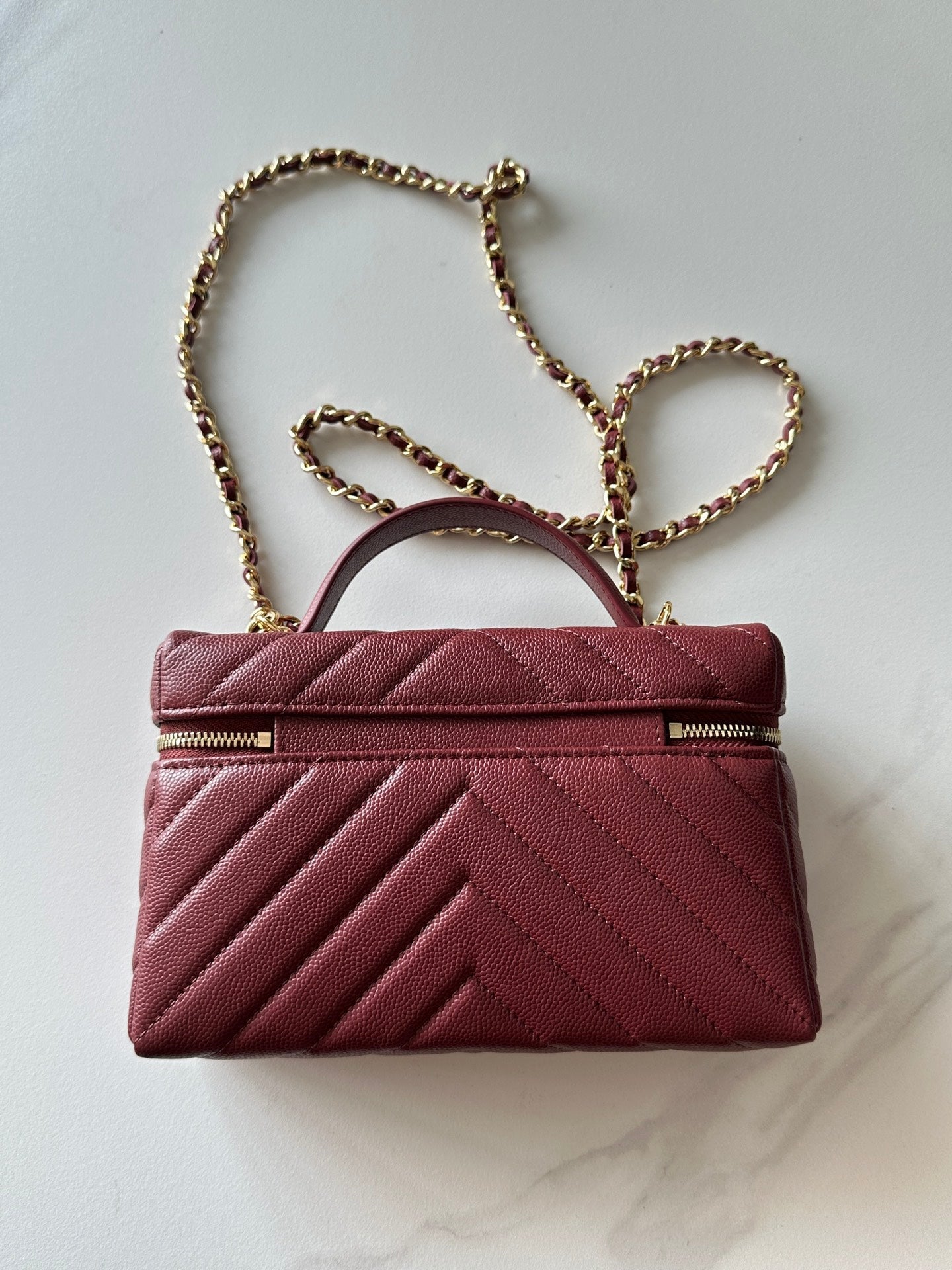 CHANEL 25S VANITY CLASSIC FLAP 17 IN DARK RED CHEVRON QUILTED CALFSKIN GOLD HARDWARE