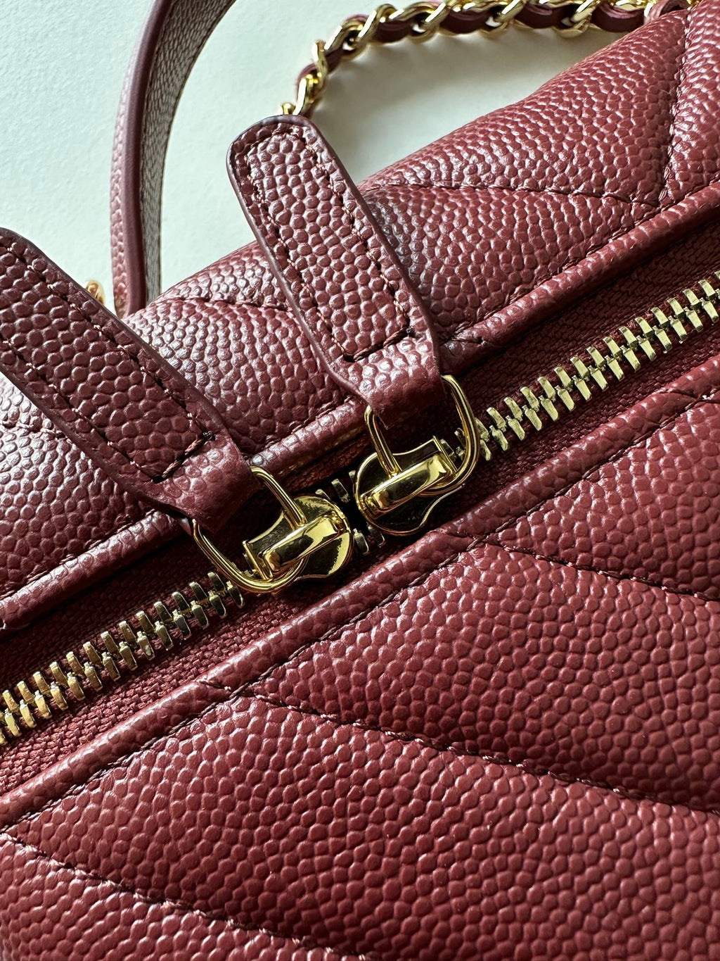 CHANEL 25S VANITY CLASSIC FLAP 17 IN DARK RED CHEVRON QUILTED CALFSKIN GOLD HARDWARE