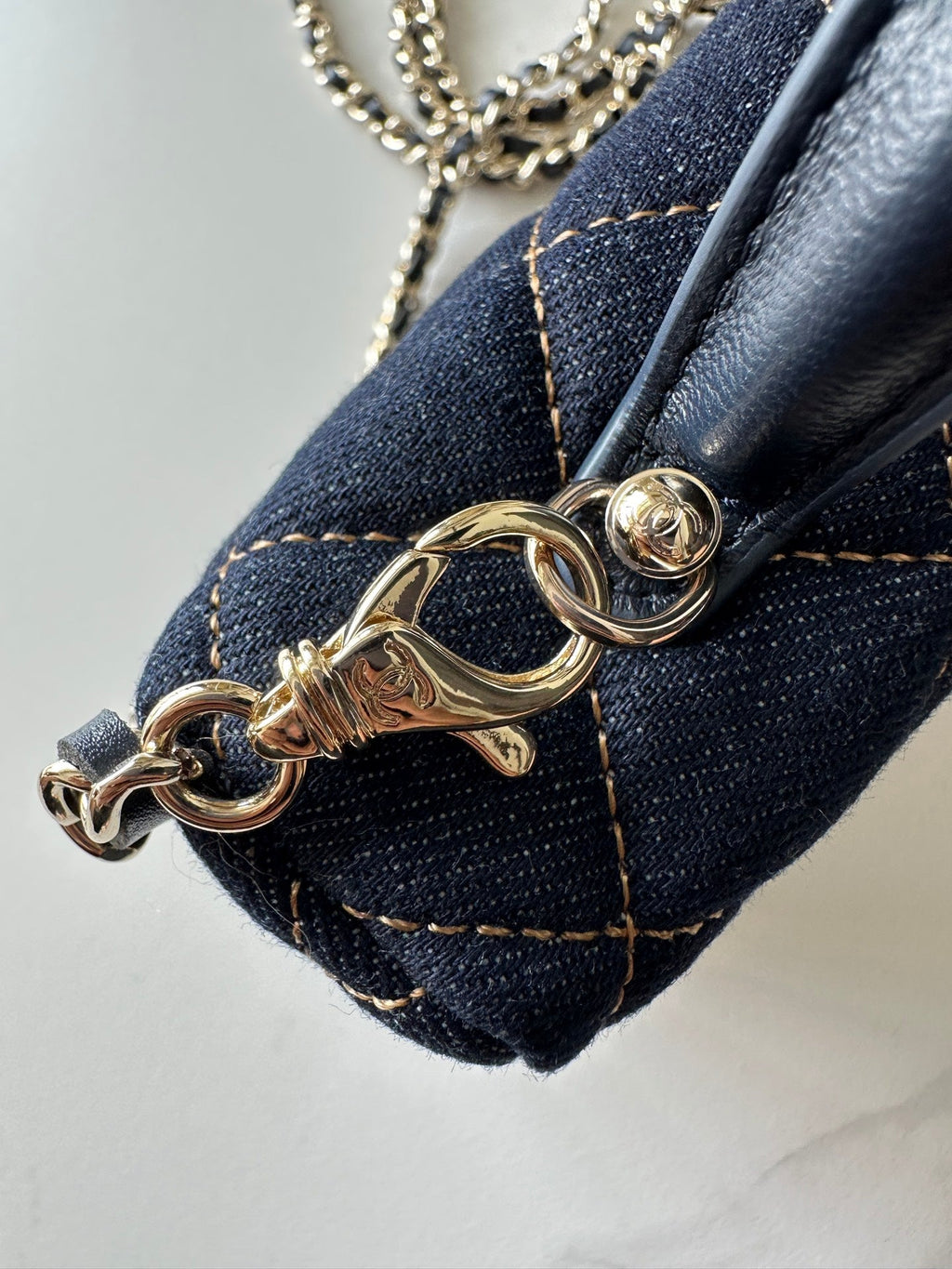 CHANEL 25S VANITY CLASSIC FLAP 17 IN DARK BLUE QUILTED DENIM GOLD HARDWARE