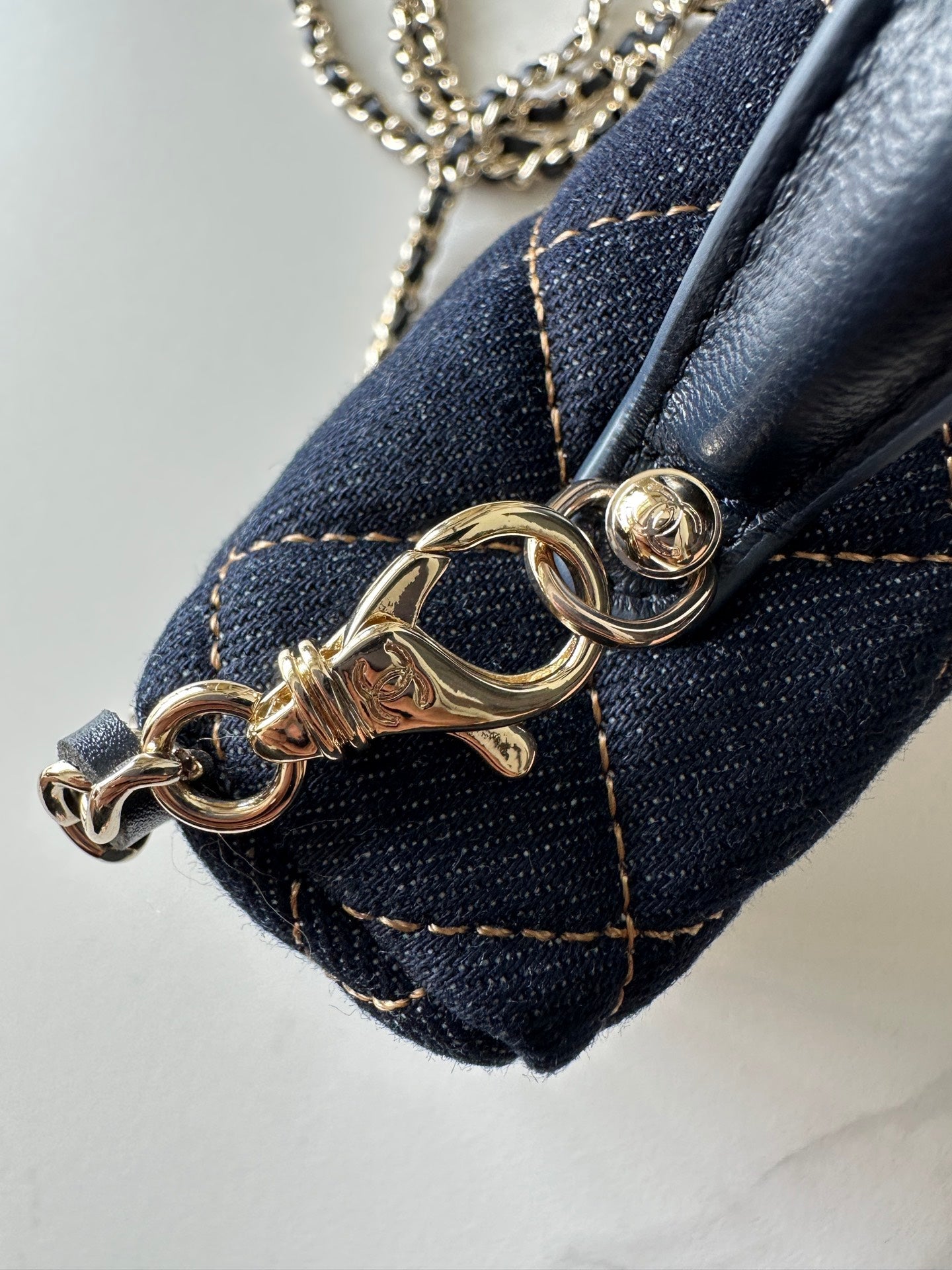 CHANEL 25S VANITY CLASSIC FLAP 17 IN DARK BLUE QUILTED DENIM GOLD HARDWARE