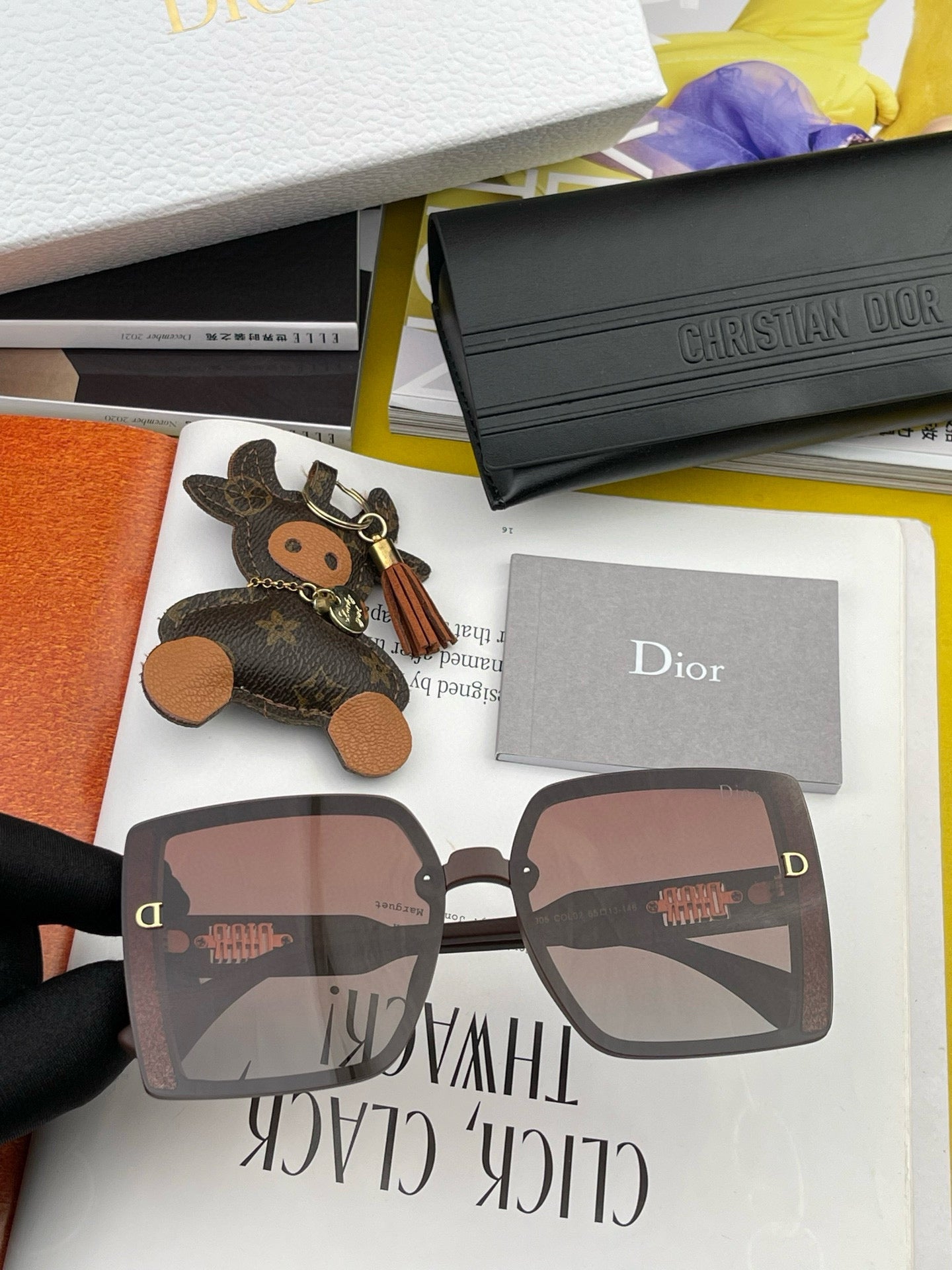 MONTAIGNE SQUARE SUNGLASS D5290 IN ACETATE