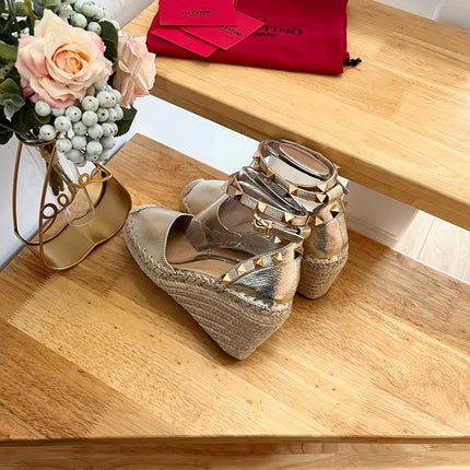 VALENTINO 26S WEDGE SHOES IN PALE GOLD CALFSKIN