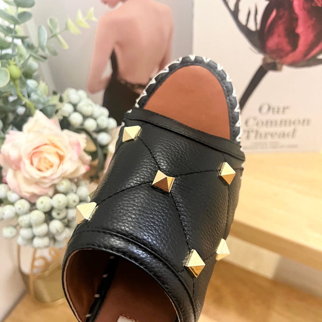 VALENTINO 26S WEDGE SANDALS IN BLACK CALFSKIN