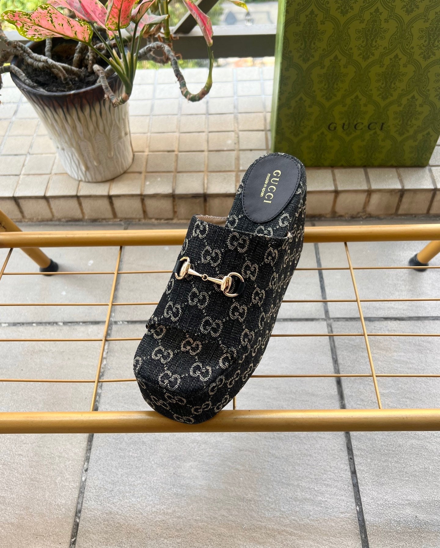 GUCCI 26S WEDGE SANDALS 100 MM IN BLACK DENIM