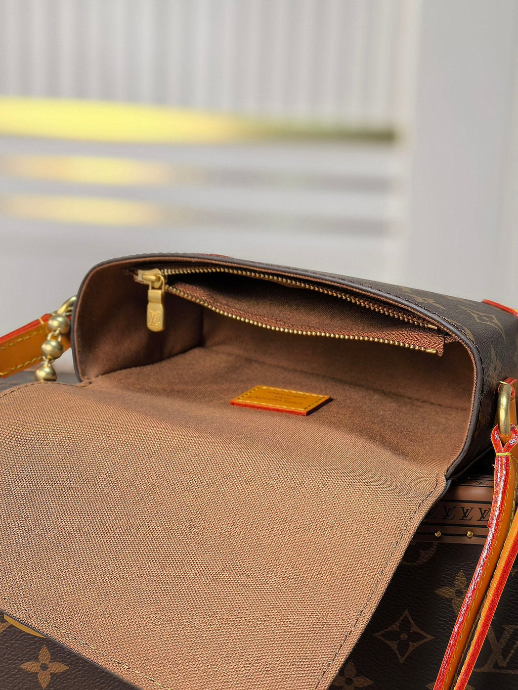 LV 25S MINI STEAMER 18 IN DARK BROWN CANVAS MONOGRAM GOLD HARDWARE