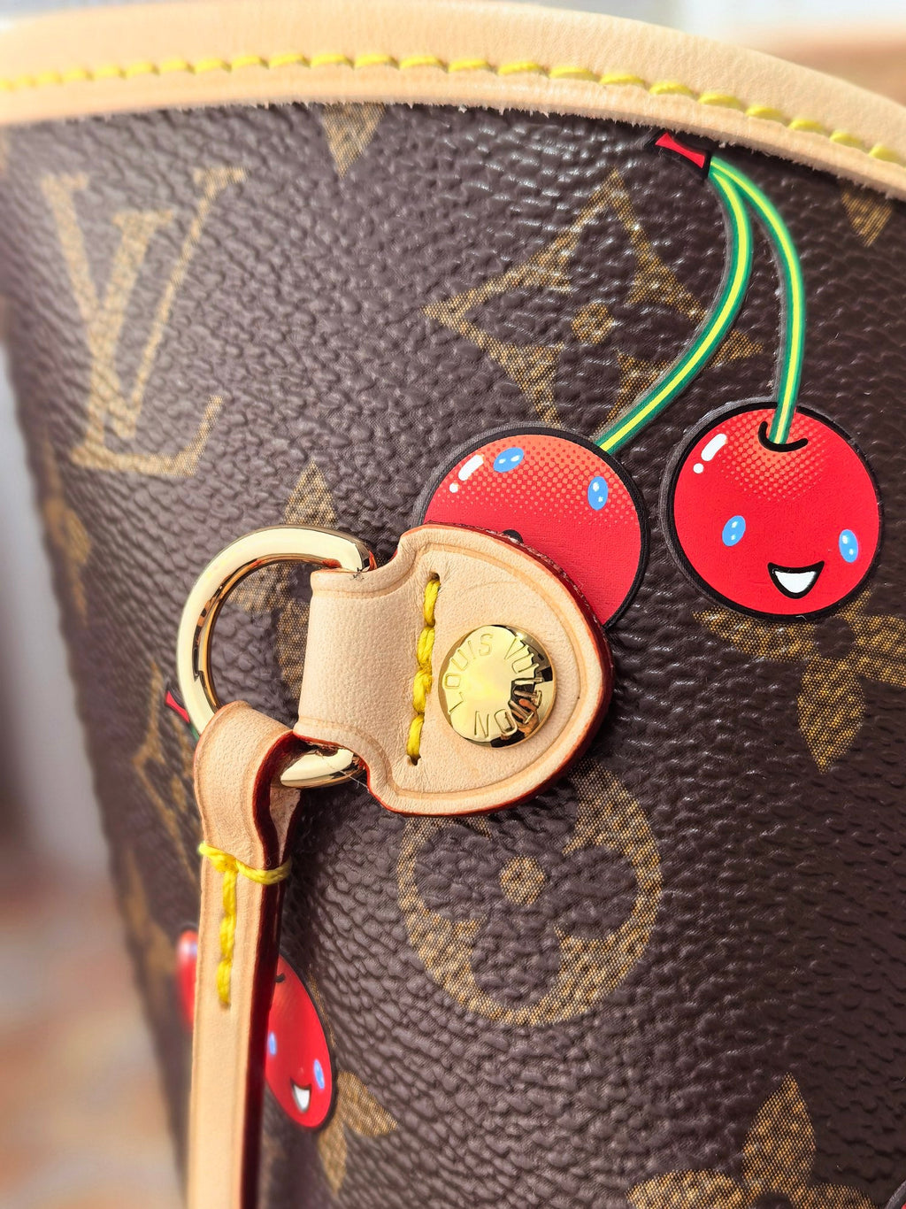 LV 25S NEVERFULL 31 IN DARK BROWN MONOGRAM CHERRY LEATHER TRIM GOLD HARDWARE