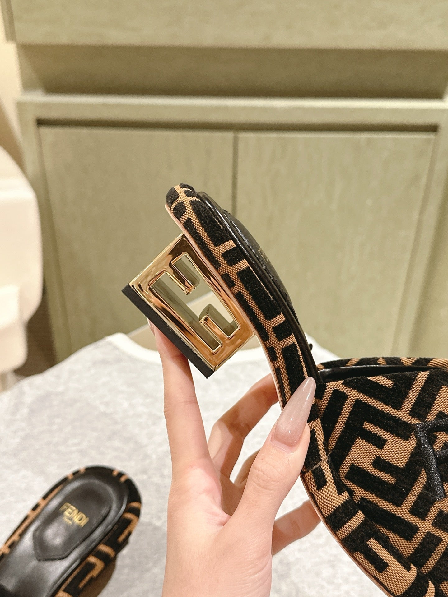 FENDI 26S HIGH SANDALS IN BROWN AND BLACK FABRIC STYLE 2