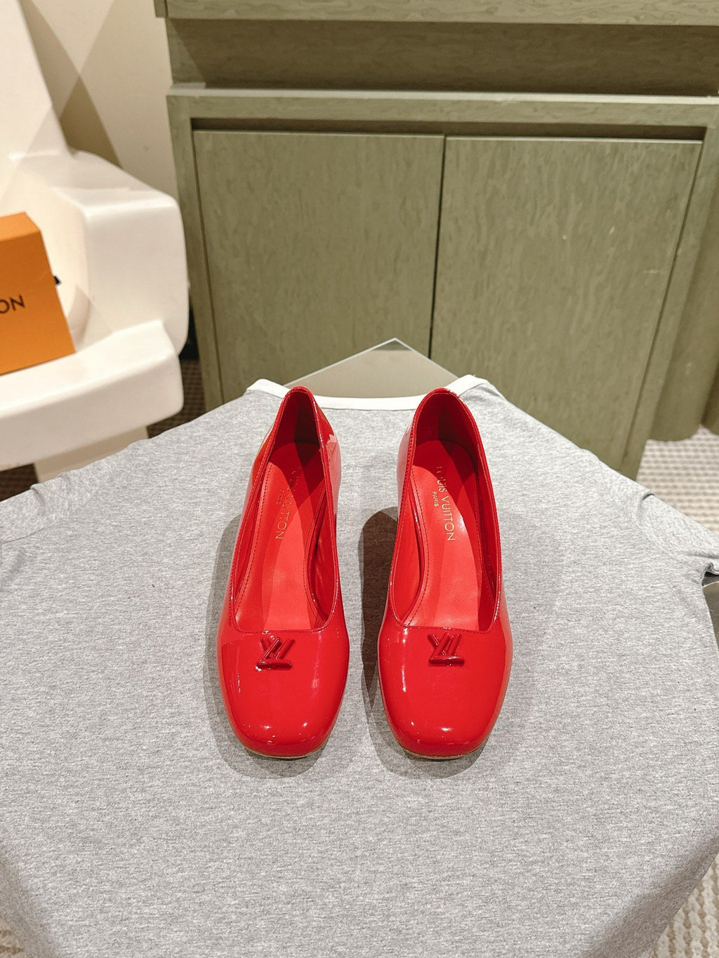 SWING HIGH PUMP 55 MM IN CRIMSON RED PATENT CALFSKIN