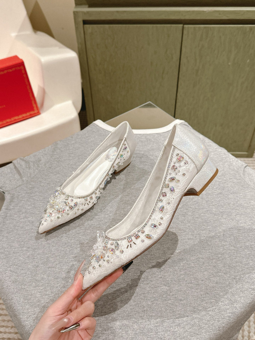 RENE CAOVILLA 26S BALLET FLATS IN WHITE LACE FABRIC CRYSTAL EMBELLISHED