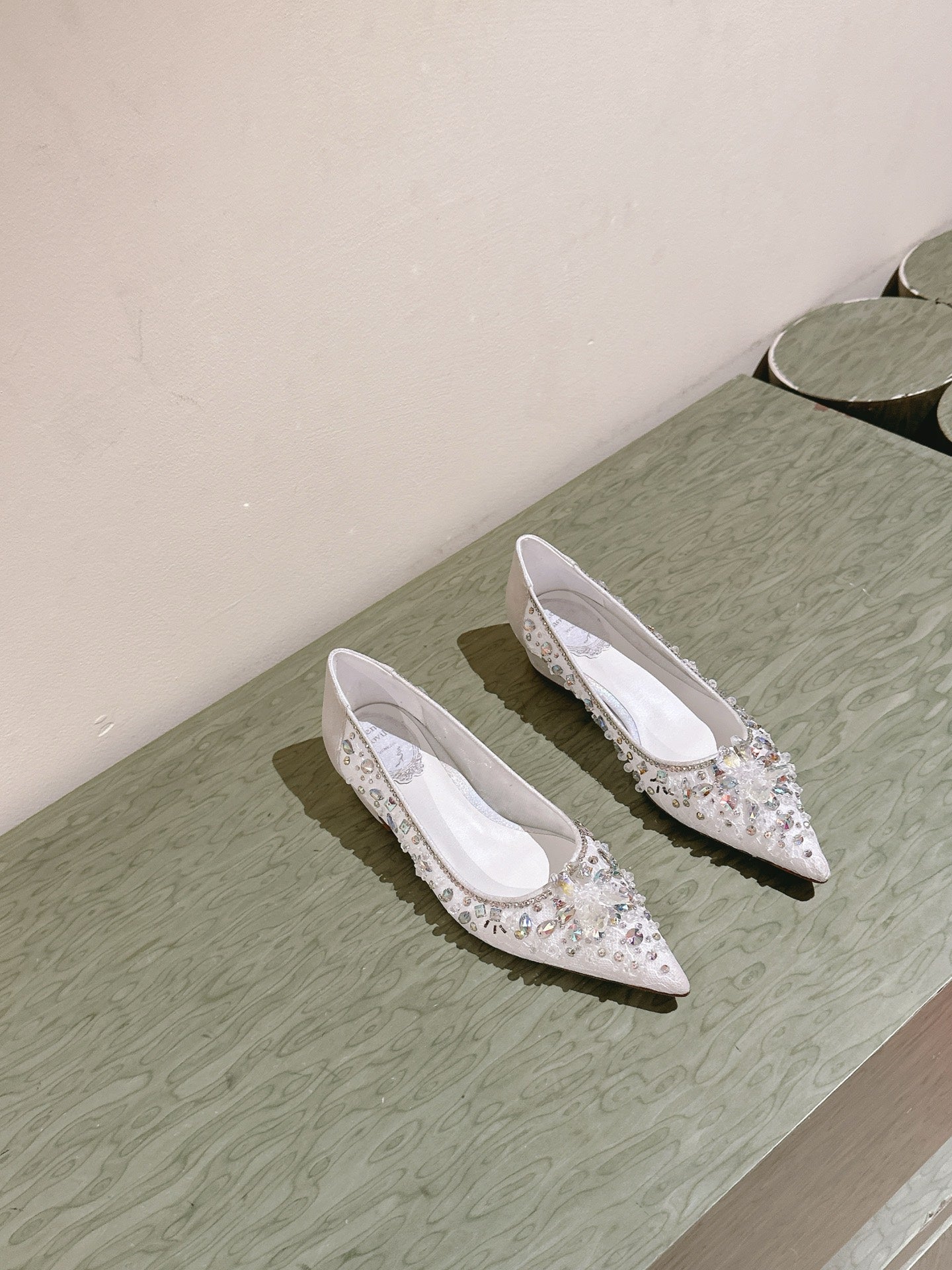 RENE CAOVILLA 26S BALLET FLATS IN WHITE LACE FABRIC CRYSTAL EMBELLISHED