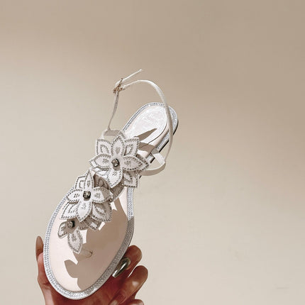 RENE CAOVILLA 26S THONG SANDALS IN CREAM WHITE LAMBSKIN FLOWER EMBELLISHED