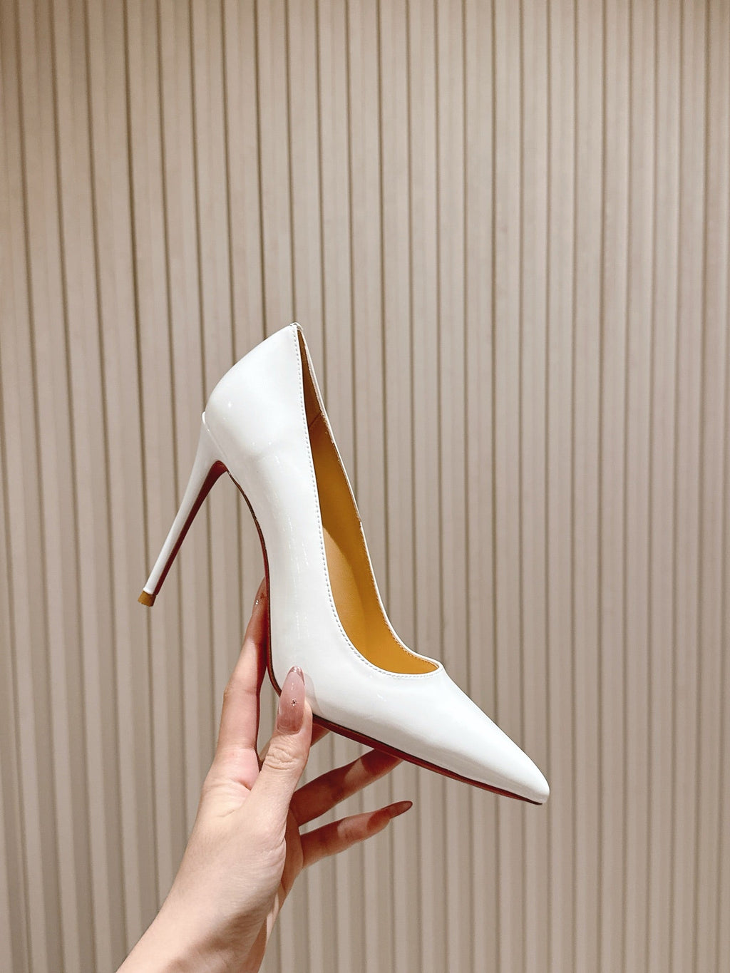 SPORTY KATE PUMPS 95MM IN WHITE GLOSSY CALFSKIN
