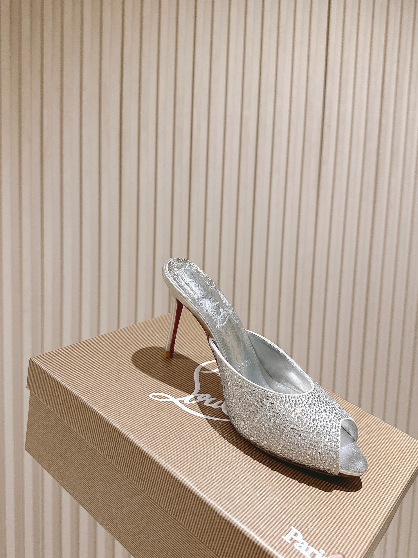 DOLLY STRASS SOLE SLIDE SANDALS 85MM IN SILVER-TONE CALFSKIN