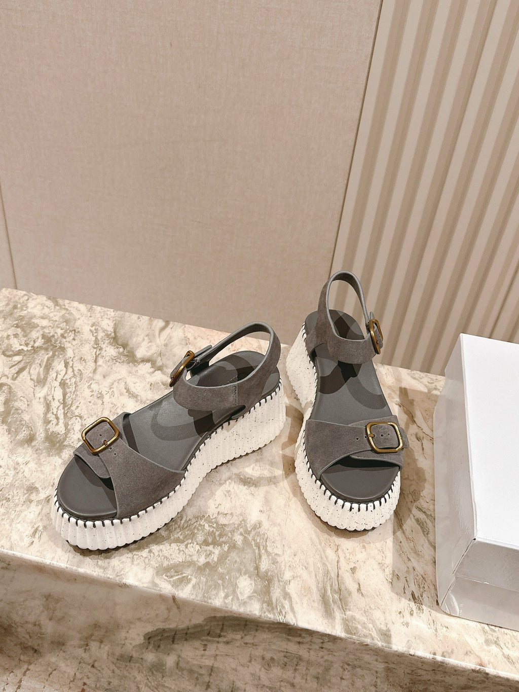 CHLOÉ 26S HIGH-HEELED SANDALS IN GREY LAMBSKIN AND SUEDE