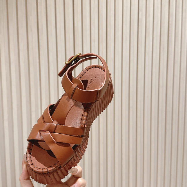 CHLOÉ 26S HIGH-HEELED SANDALS IN BROWN LAMBSKIN