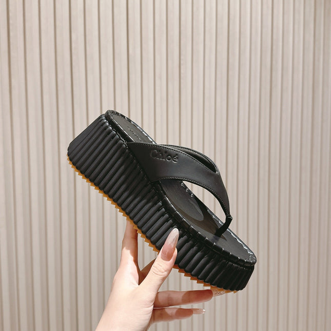 CHLOÉ 26S PLATFORM FLIP-FLOPS IN BLACK LAMBSKIN