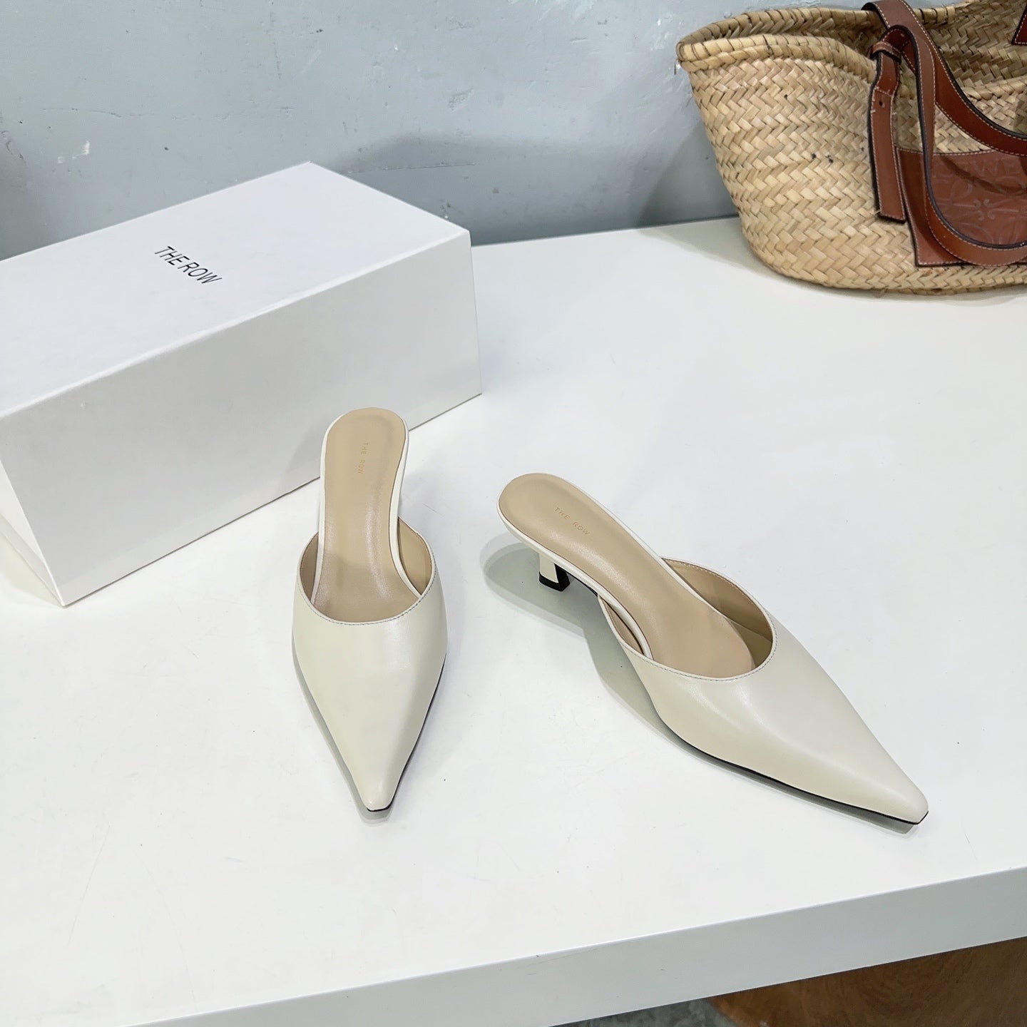 THE ROW 26S POINTED TOE MULE HEELS 45MM IN IVORY WHITE CALFSKIN