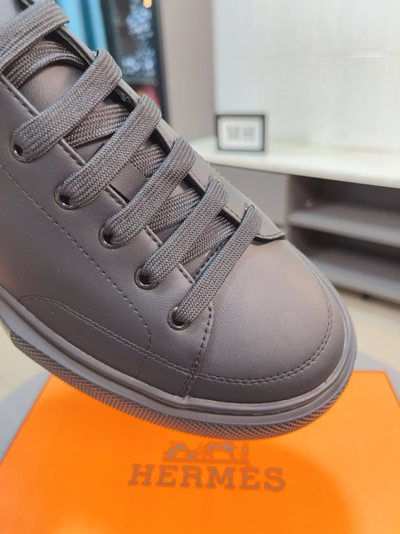 HM IRWIN SNEAKER BLACK CALFSKIN