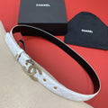 CC MEDIUM 30 MM BELT WHITE EMBROIDERED CALFSKIN GOLD HARDWARE WITH LETTER